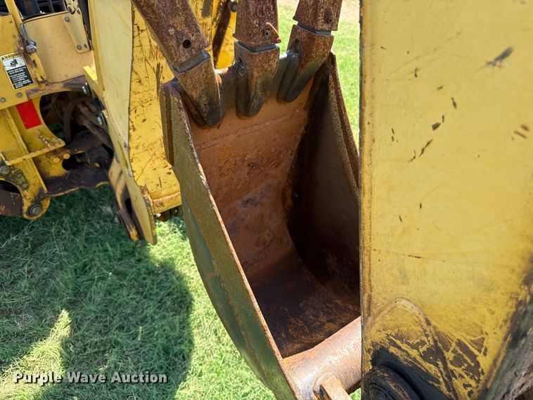 image for item ET6458 2006 John Deere 110 backhoe