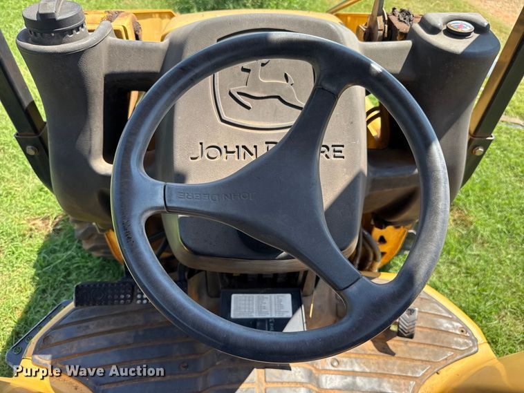 image for item ET6458 2006 John Deere 110 backhoe