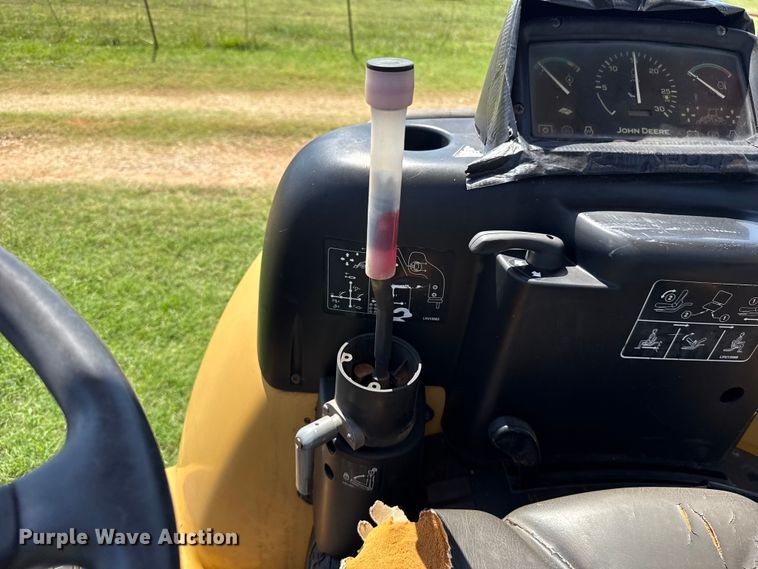 image for item ET6458 2006 John Deere 110 backhoe