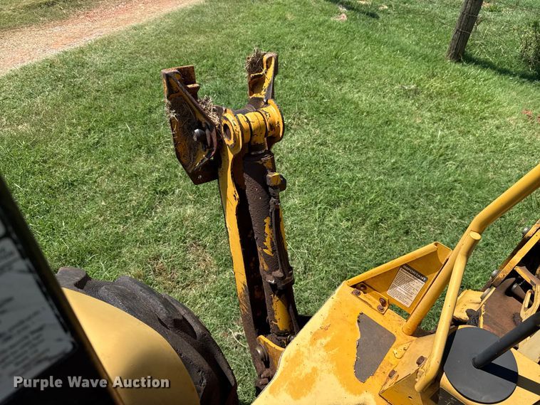 image for item ET6458 2006 John Deere 110 backhoe