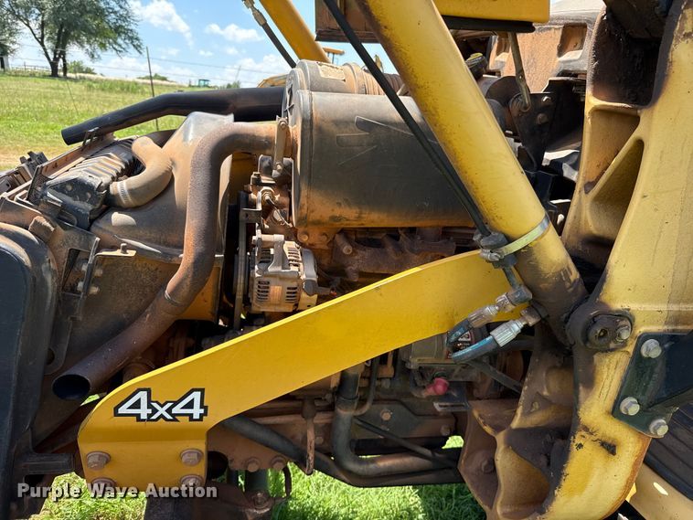image for item ET6458 2006 John Deere 110 backhoe