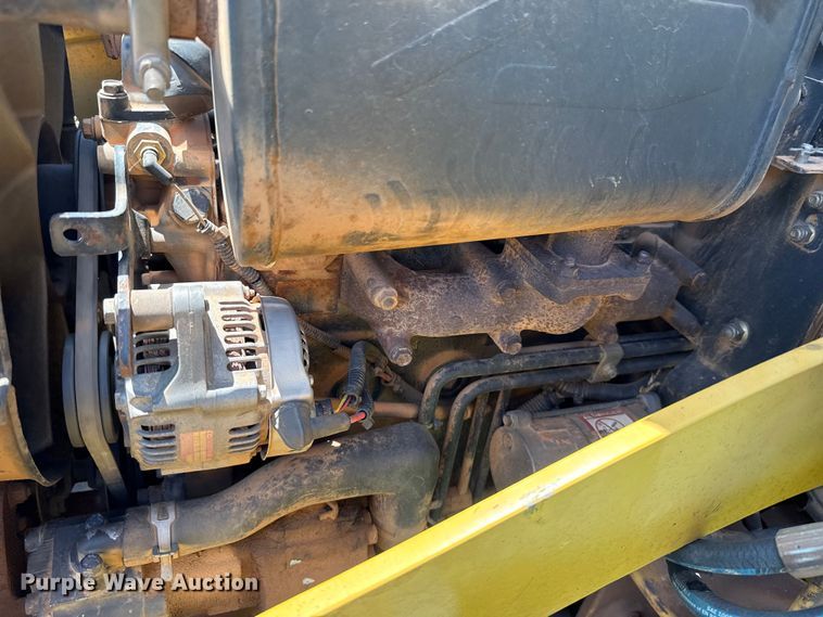 image for item ET6458 2006 John Deere 110 backhoe