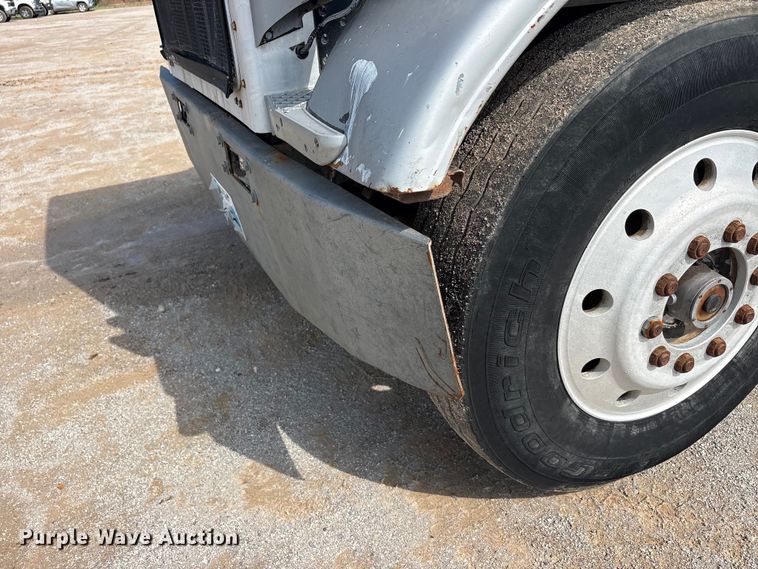 image for item EU5707 1983 Peterbilt 359 dump truck