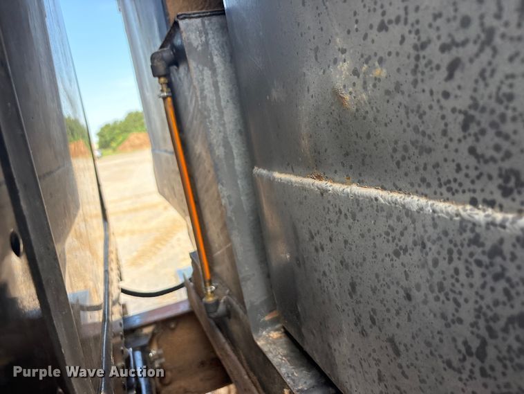 image for item EU5707 1983 Peterbilt 359 dump truck