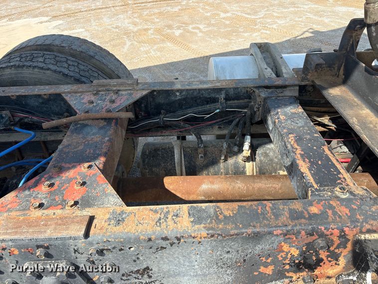 image for item EU5707 1983 Peterbilt 359 dump truck