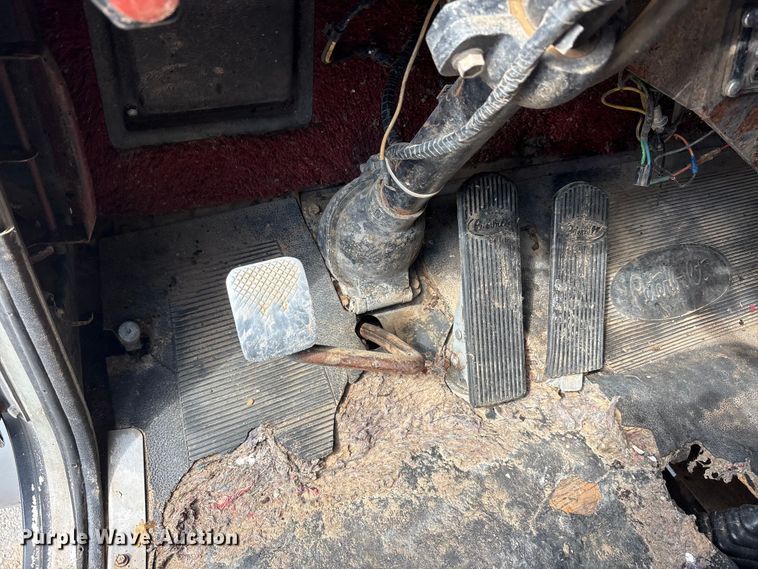 image for item EU5707 1983 Peterbilt 359 dump truck