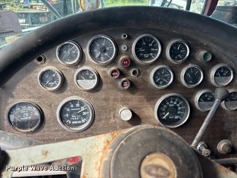 image for item EU5707 1983 Peterbilt 359 dump truck
