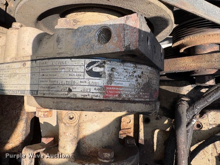 image for item EU5707 1983 Peterbilt 359 dump truck