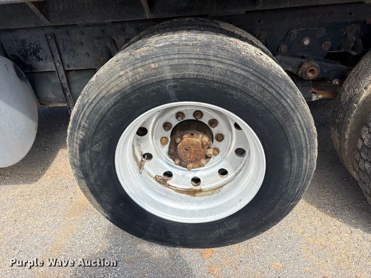 image for item EU5707 1983 Peterbilt 359 dump truck