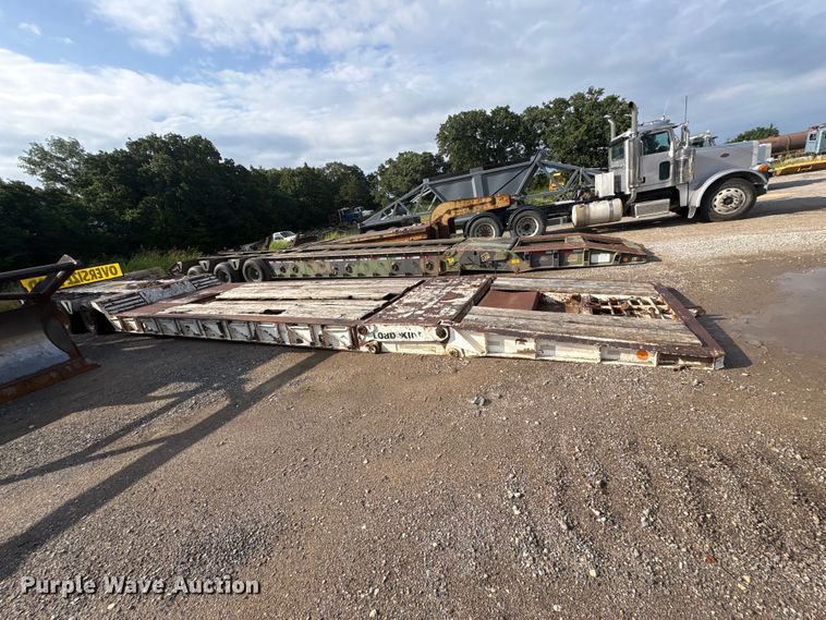 image for item EU5708 1979 Load king 353DF lowboy equipment trailer