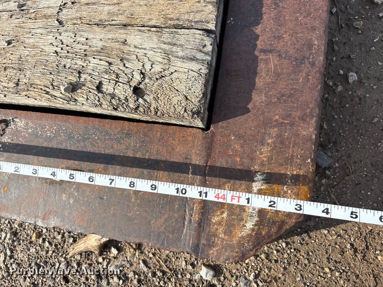 image for item EU5708 1979 Load king 353DF lowboy equipment trailer