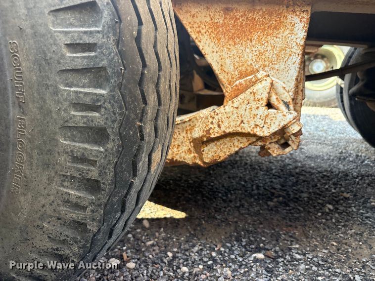 image for item EU5708 1979 Load king 353DF lowboy equipment trailer