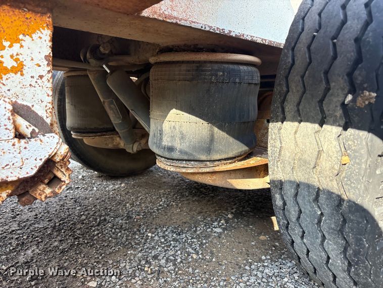 image for item EU5708 1979 Load king 353DF lowboy equipment trailer