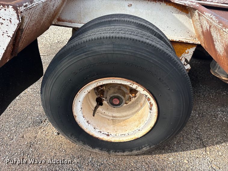 image for item EU5708 1979 Load king 353DF lowboy equipment trailer