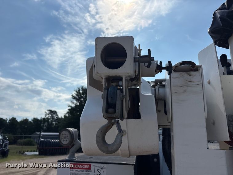 image for item EU5777 2017 RAM 5500 bucket truck