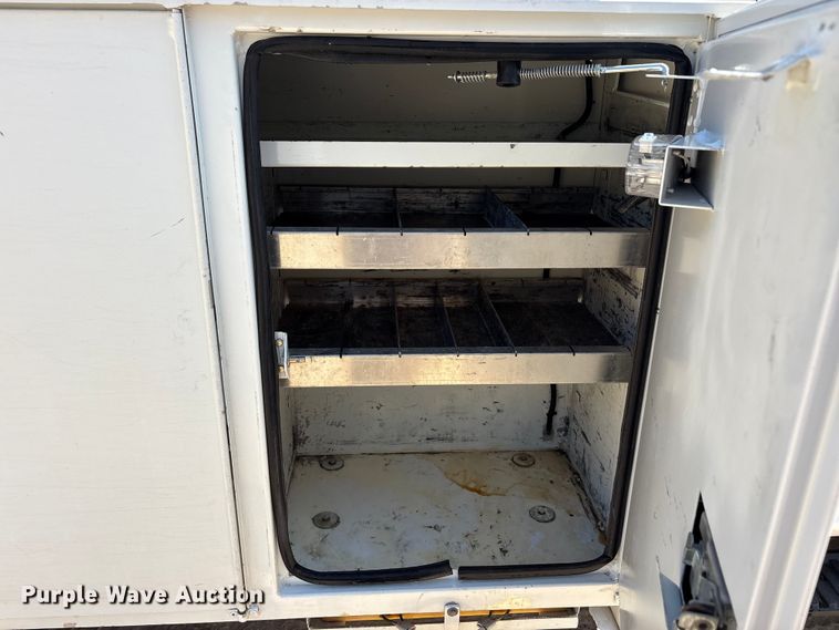 image for item EU5778 2017 Ford F550 bucket truck