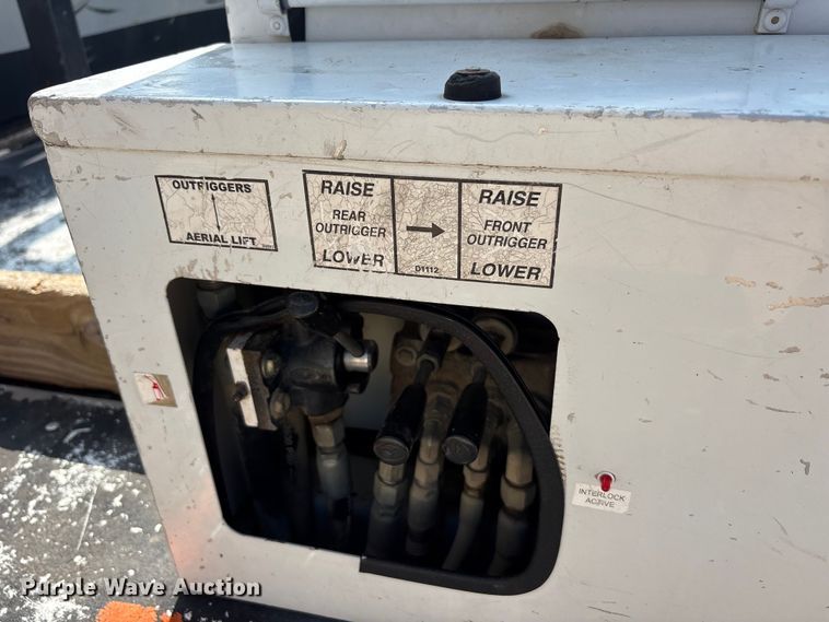 image for item EU5778 2017 Ford F550 bucket truck