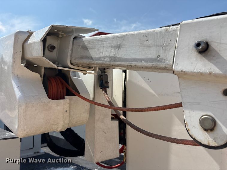 image for item EU5778 2017 Ford F550 bucket truck