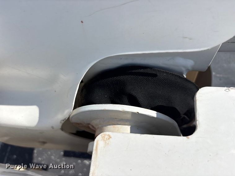 image for item EU5778 2017 Ford F550 bucket truck