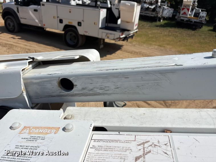 image for item EU5778 2017 Ford F550 bucket truck