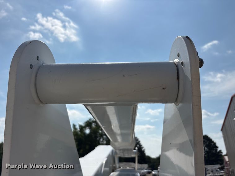 image for item EU5778 2017 Ford F550 bucket truck
