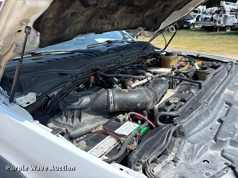 image for item EU5778 2017 Ford F550 bucket truck