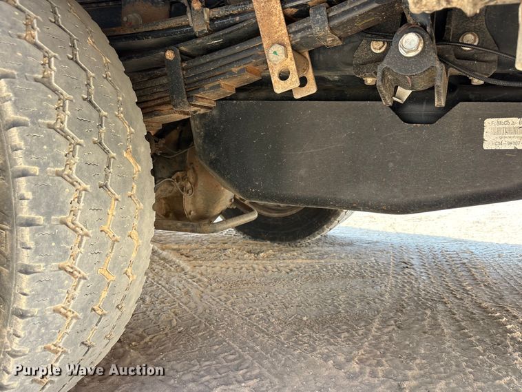image for item EU5778 2017 Ford F550 bucket truck