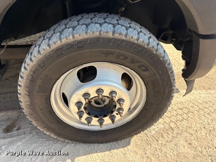 image for item EU5778 2017 Ford F550 bucket truck