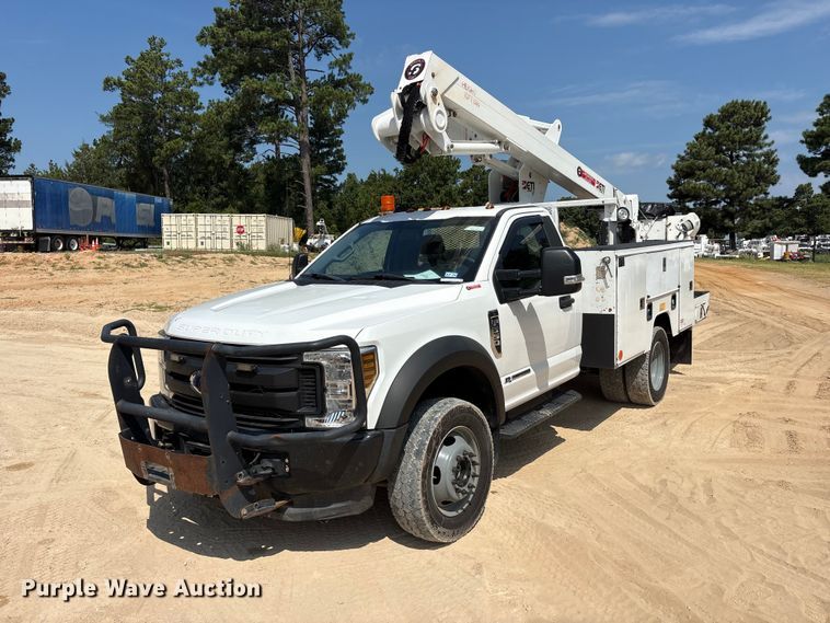 image for item EU5779 2019 Ford F550 bucket truck