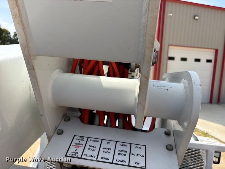 image for item EU5779 2019 Ford F550 bucket truck