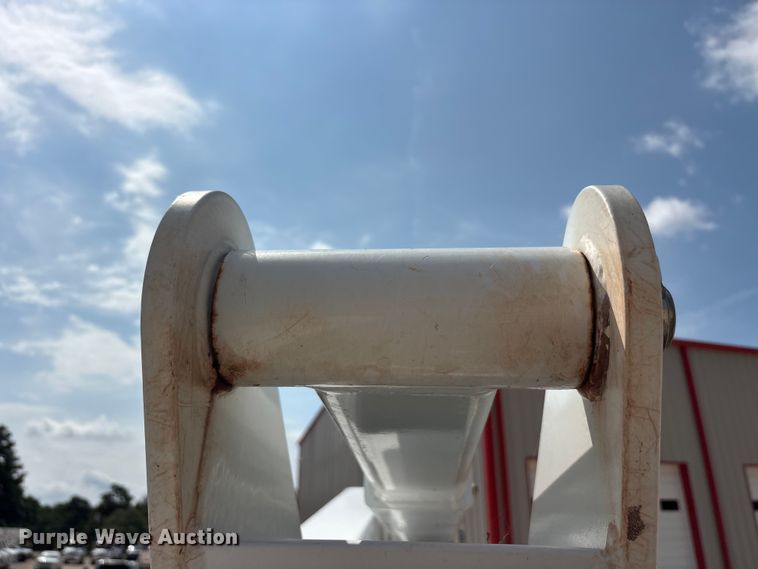 image for item EU5779 2019 Ford F550 bucket truck