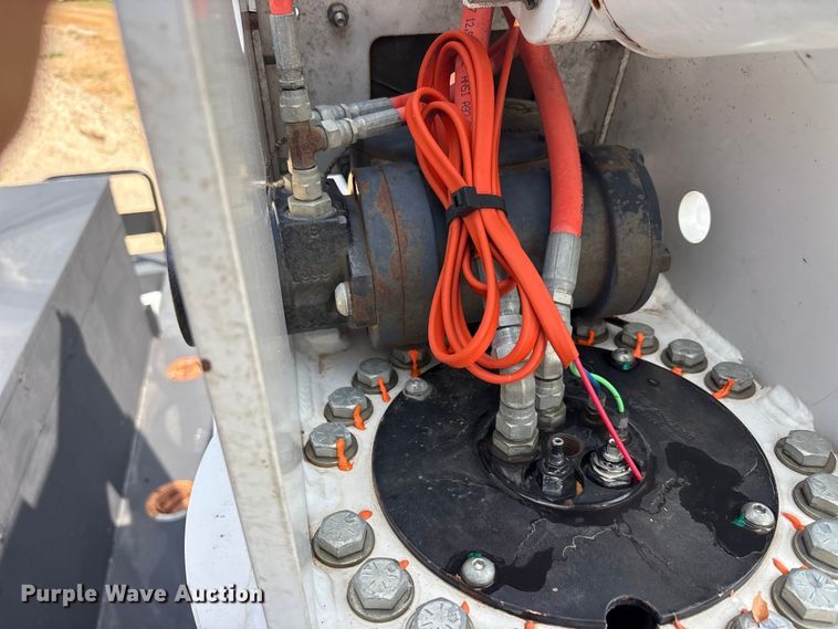 image for item EU5779 2019 Ford F550 bucket truck