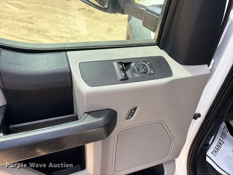 image for item EU5779 2019 Ford F550 bucket truck