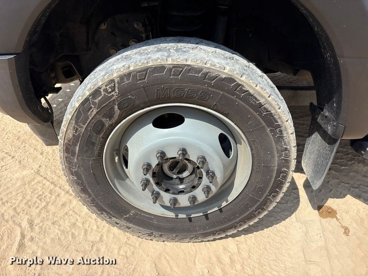 image for item EU5779 2019 Ford F550 bucket truck