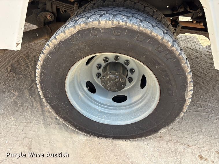 image for item EU5779 2019 Ford F550 bucket truck