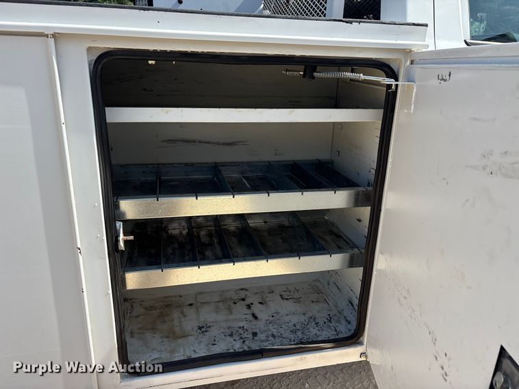 image for item EU5780 2019 Chevrolet GM515 bucket truck