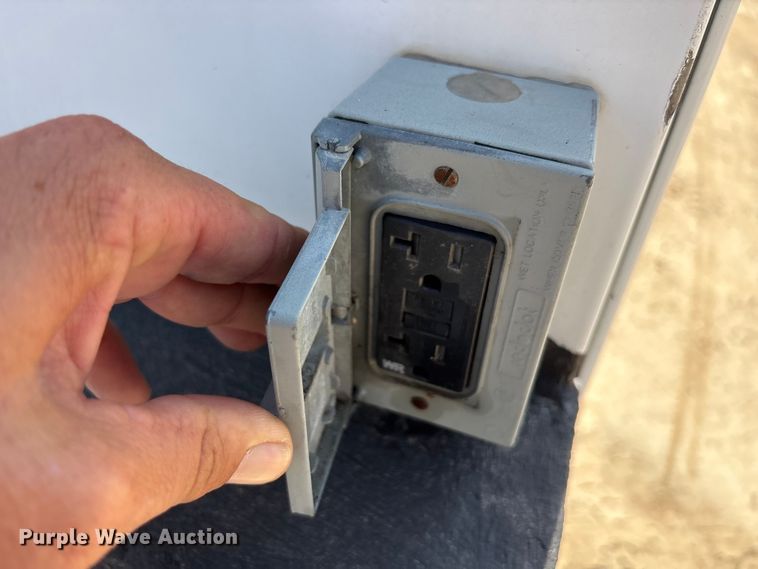 image for item EU5780 2019 Chevrolet GM515 bucket truck