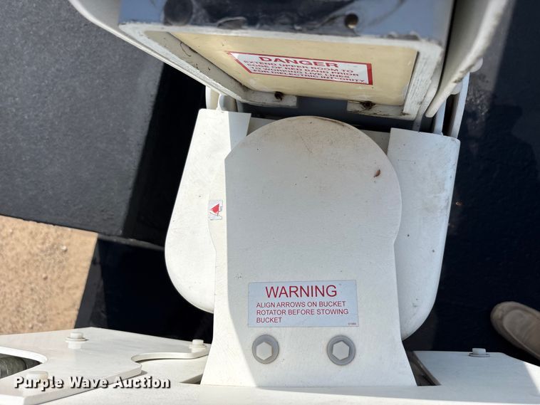 image for item EU5780 2019 Chevrolet GM515 bucket truck