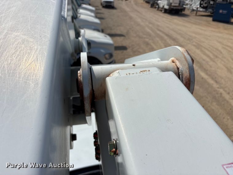 image for item EU5780 2019 Chevrolet GM515 bucket truck