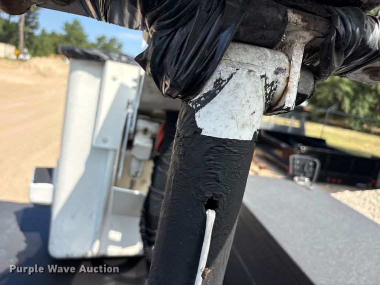 image for item EU5780 2019 Chevrolet GM515 bucket truck
