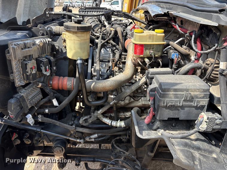 image for item EU5780 2019 Chevrolet GM515 bucket truck