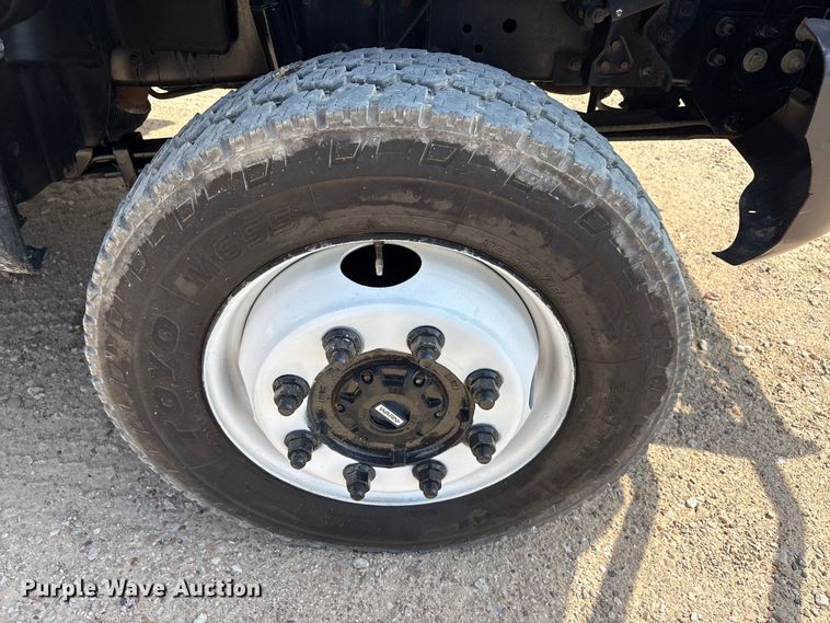 image for item EU5780 2019 Chevrolet GM515 bucket truck
