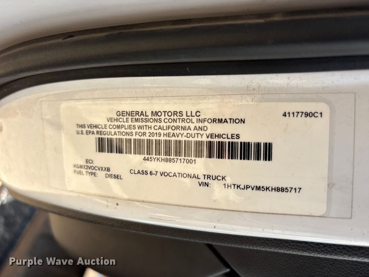 image for item EU5780 2019 Chevrolet GM515 bucket truck