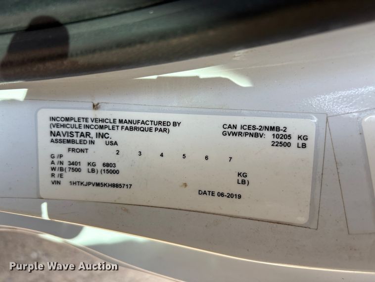 image for item EU5780 2019 Chevrolet GM515 bucket truck