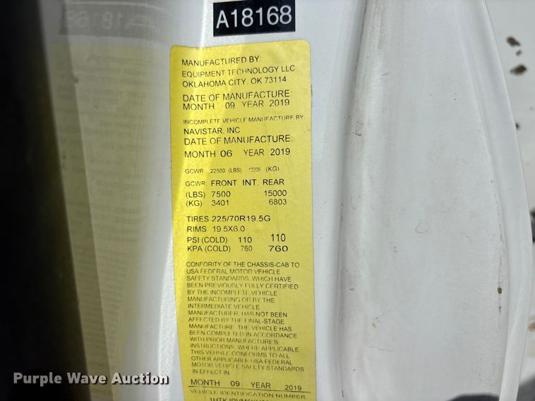 image for item EU5780 2019 Chevrolet GM515 bucket truck