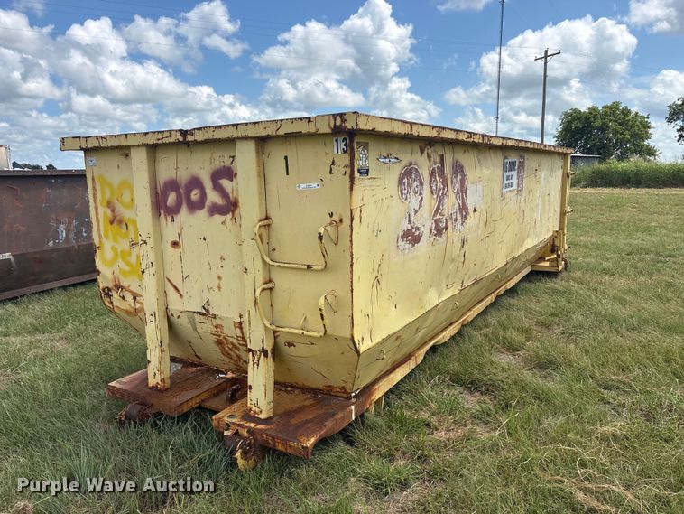 Roll-off dumpster