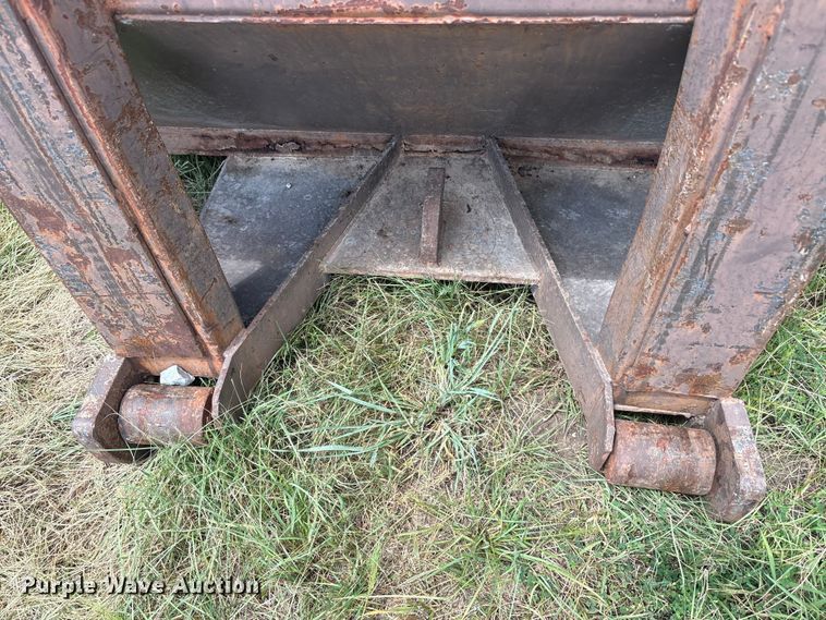 image for item EU5823 Wastequip May Fab roll-off dumpster