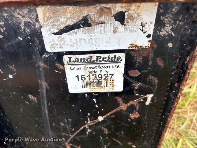 image for item EU5827 Land pride skid steer bucket