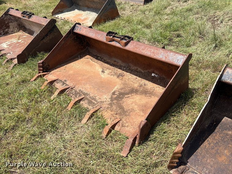image for item EU5828 skid steer bucket