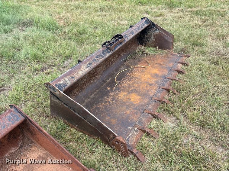 image for item EU5829 Kubota skid steer bucket